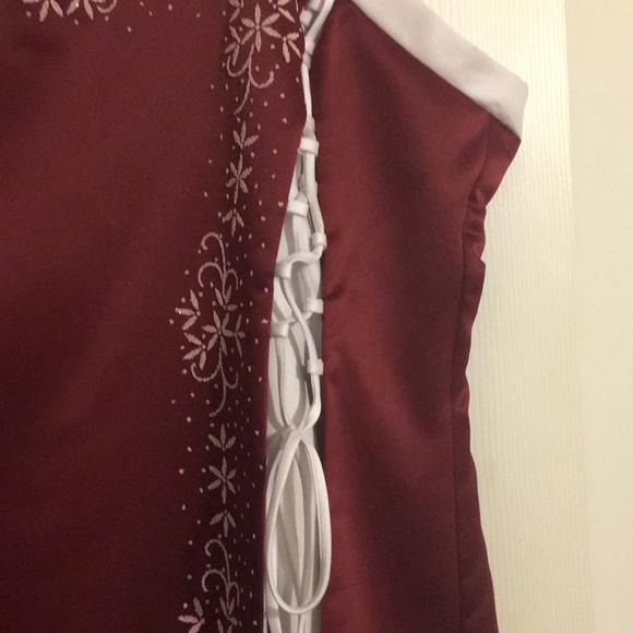 Dress - Picture 2 of 6